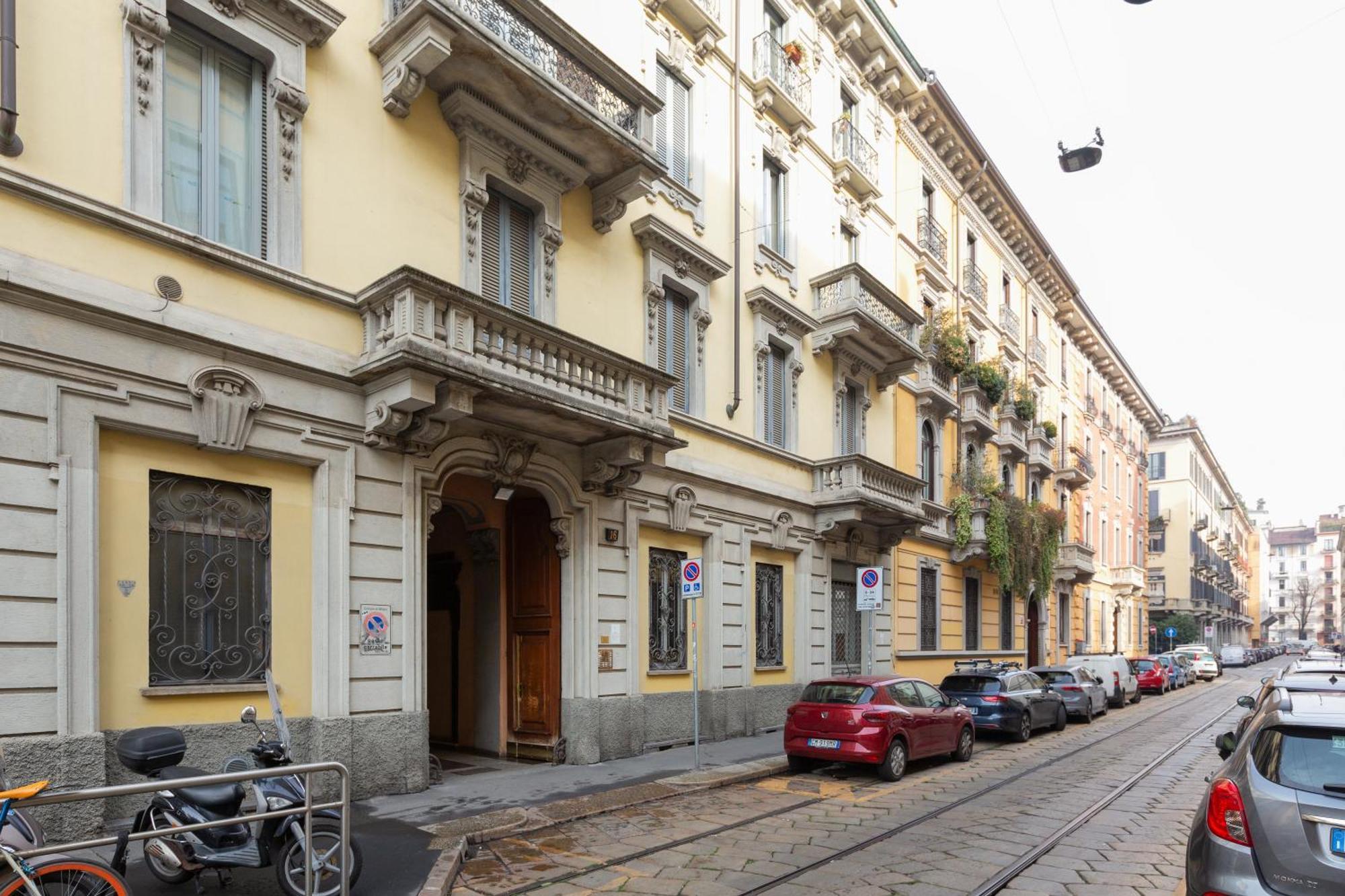 Apartament Sant'Agostino - Charming Retreat 210M From M2 Mediolan Zewnętrze zdjęcie